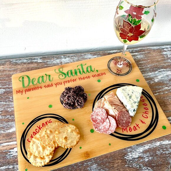 Santa Adult Snacks Wine Tray Cutting Board Resin Wood Cutting Board Charcuterie - Picture 9 of 9